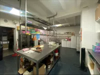 Lokal | 4zida