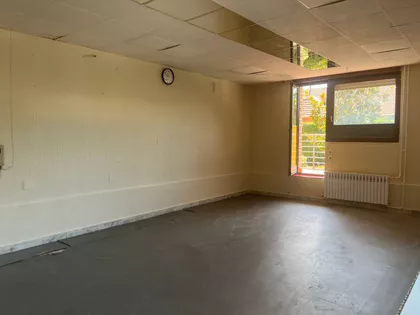 25 Maja 81 | 4zida.rs