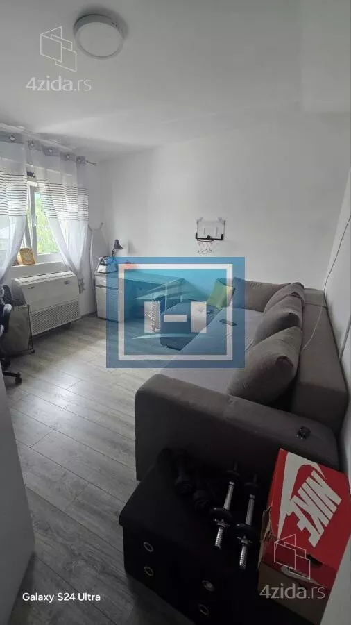 Petosoban stan | 4zida