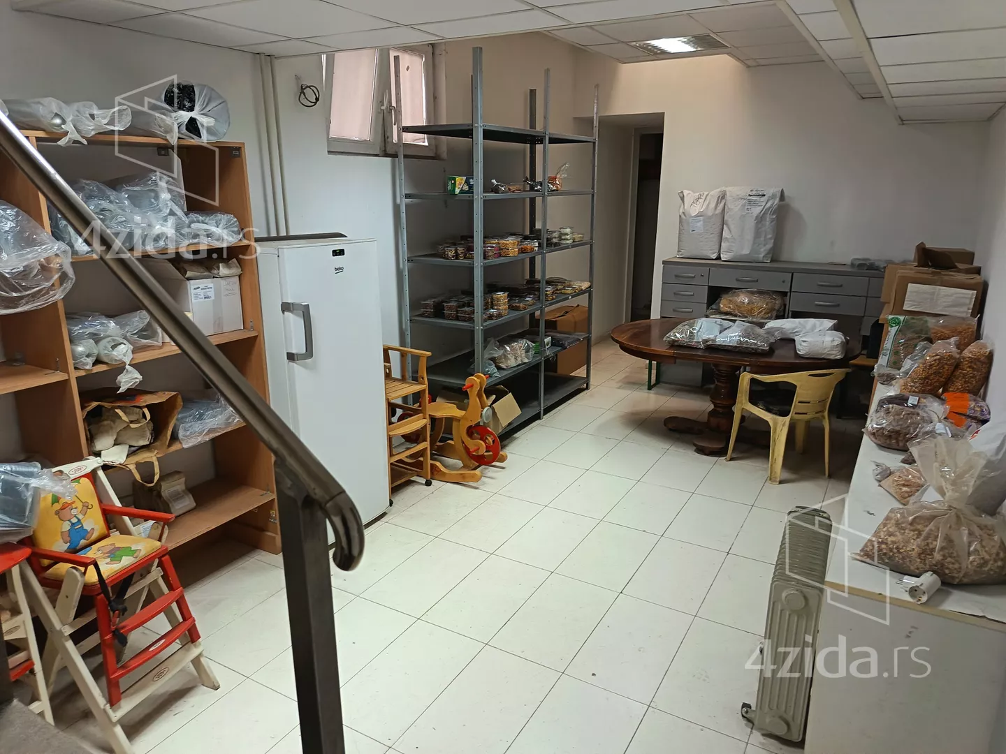 Lokal | 4zida