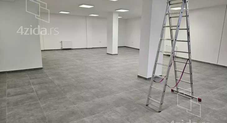 Poslovni prostor | 4zida