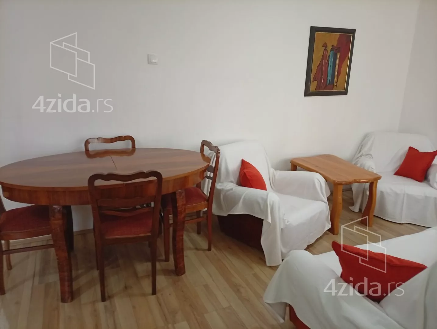 Jednoiposoban stan | 4zida