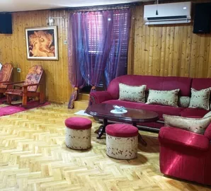 Bioskop Voždovac, Voždovac opština, Beograd, 3.0 stan | 4zida.rs