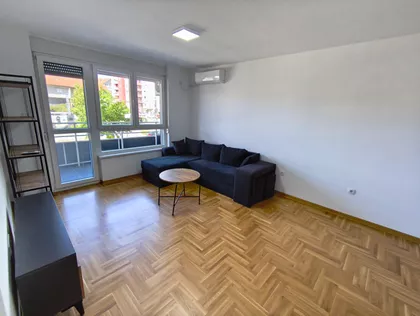 Bulevar Svetog Pantelejmona 72 | 4zida.rs