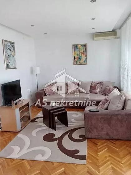 Crveni Krst Vračar | 4zida.rs