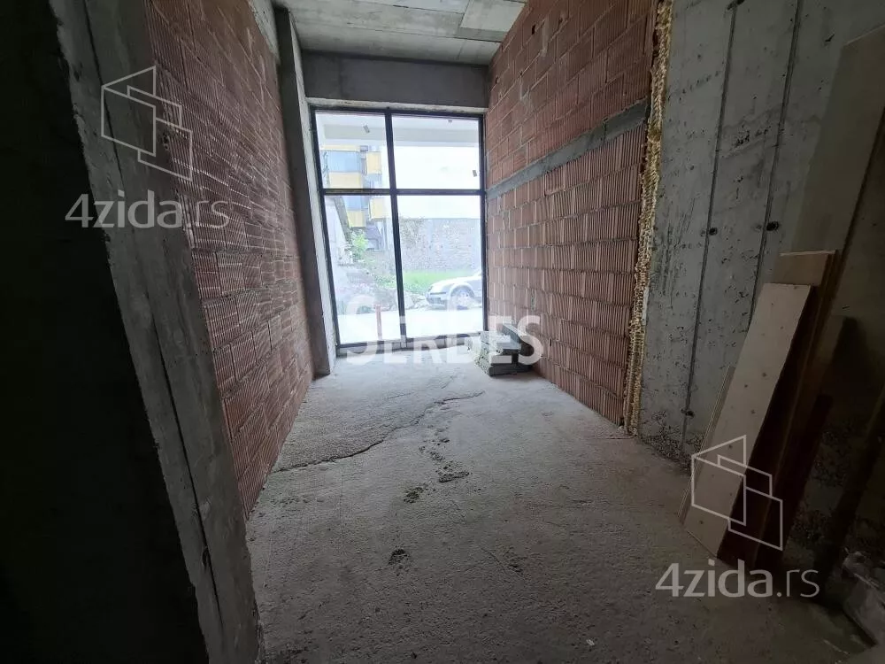 Lokal | 4zida