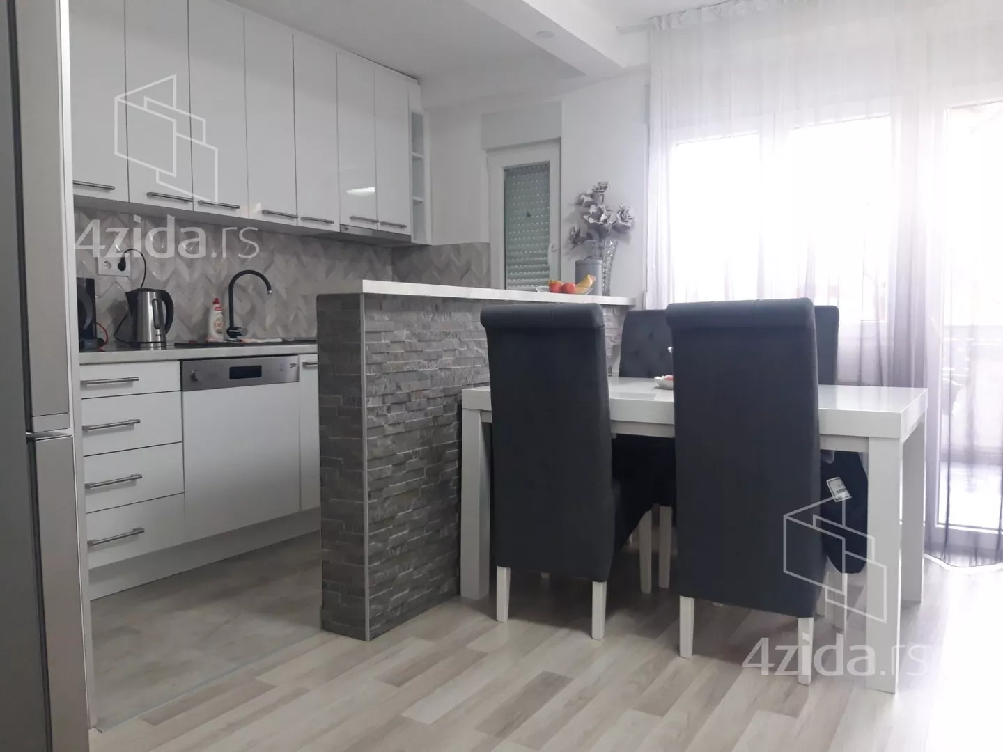 3-etažna kuća | 4zida
