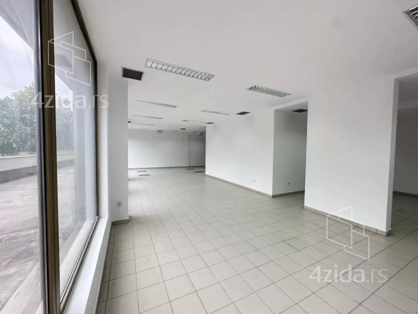 Poslovni prostor | 4zida