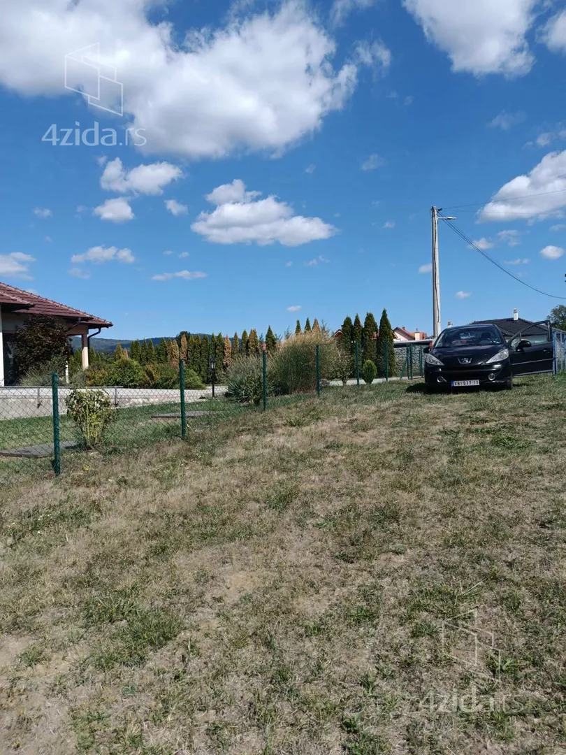 Građevinsko zemljište | 4zida