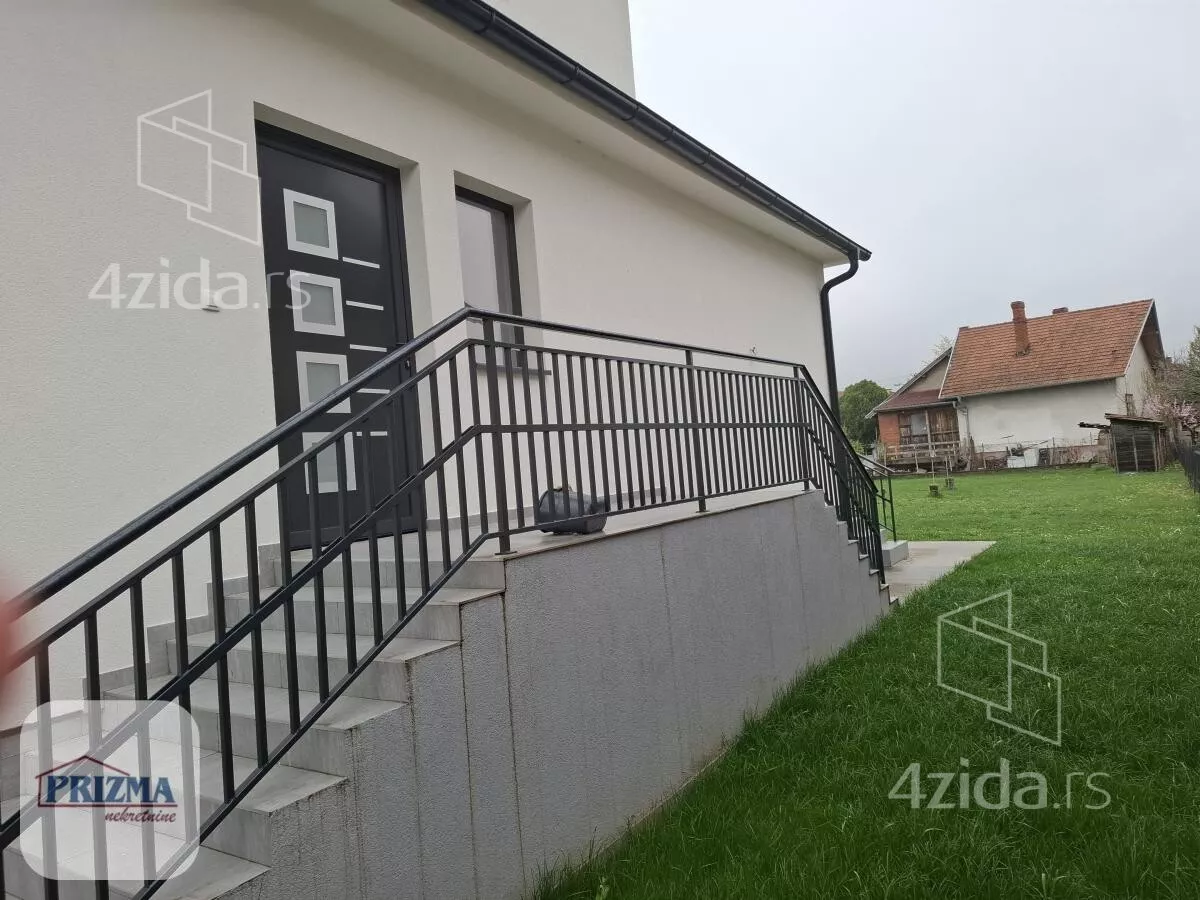 Kuća | 4zida