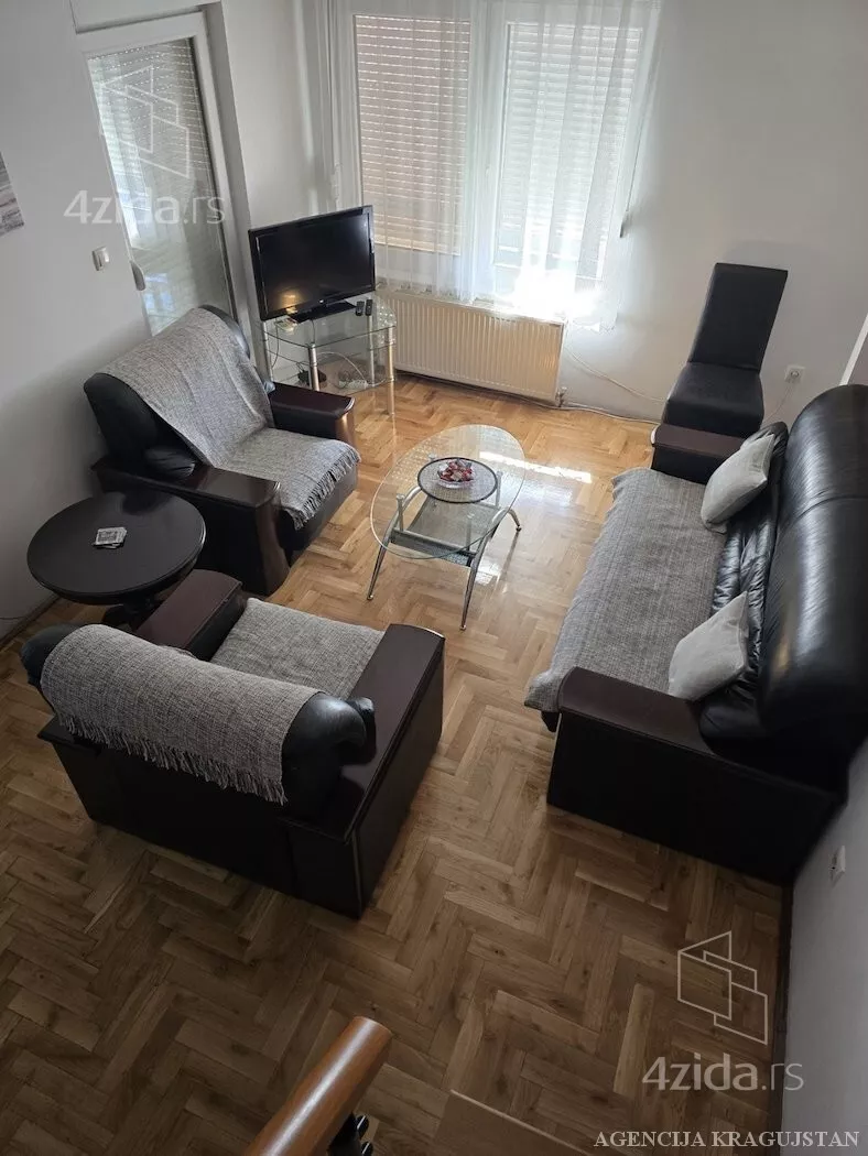 Petosoban stan | 4zida