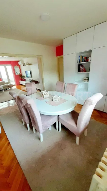 Trg Pavla Stojkovića | 4zida.rs