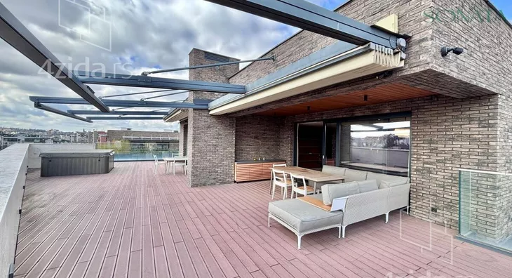 Petosoban stan | 4zida