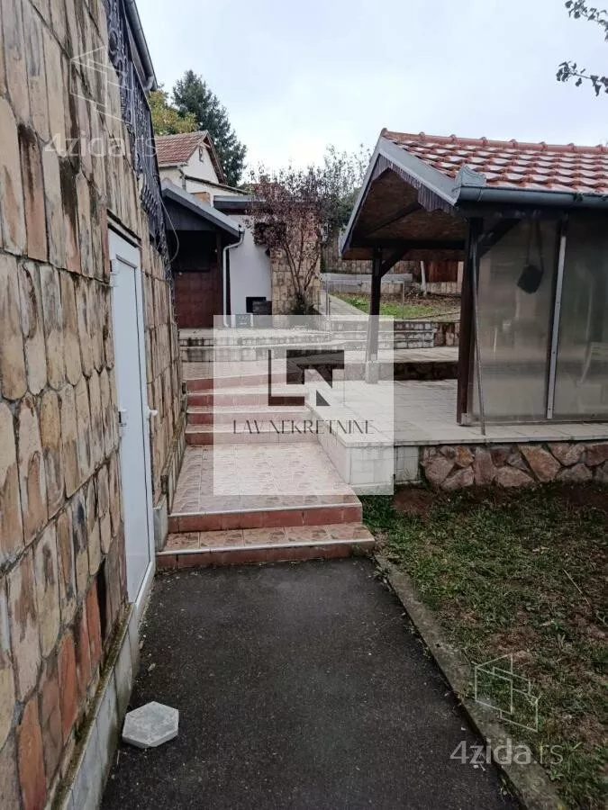 Kuća | 4zida
