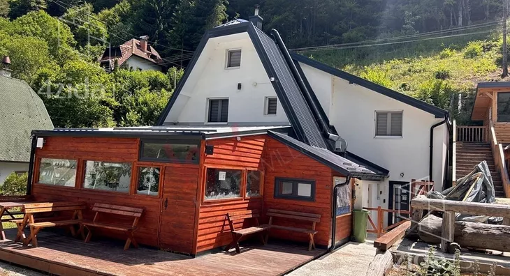 Turistički objekat | 4zida