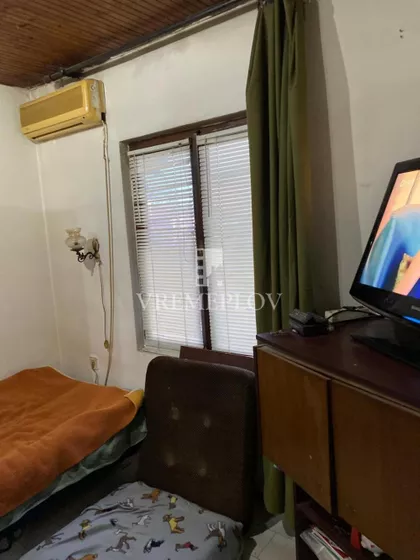 Sutjeska 8 | 4zida.rs