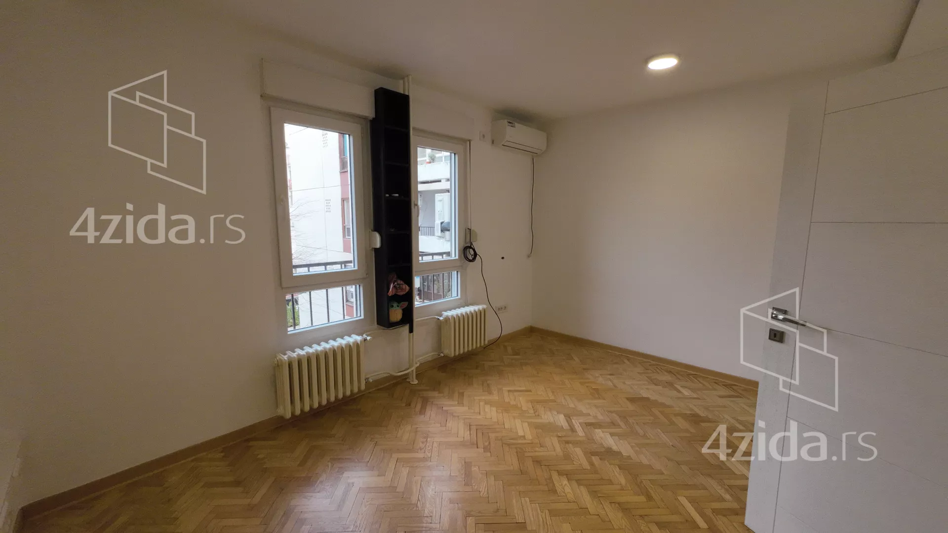 Četvoroiposoban stan | 4zida