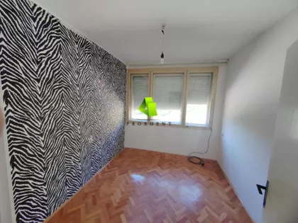 Vojna Bolnica | 4zida.rs