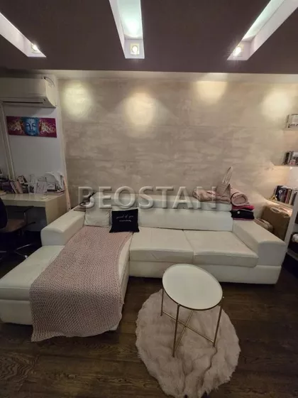 Prve Pruge | 4zida.rs