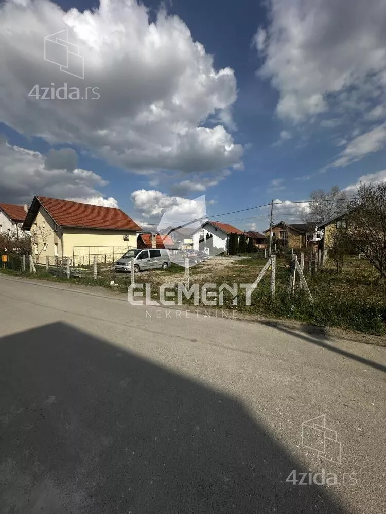 Građevinsko zemljište | 4zida