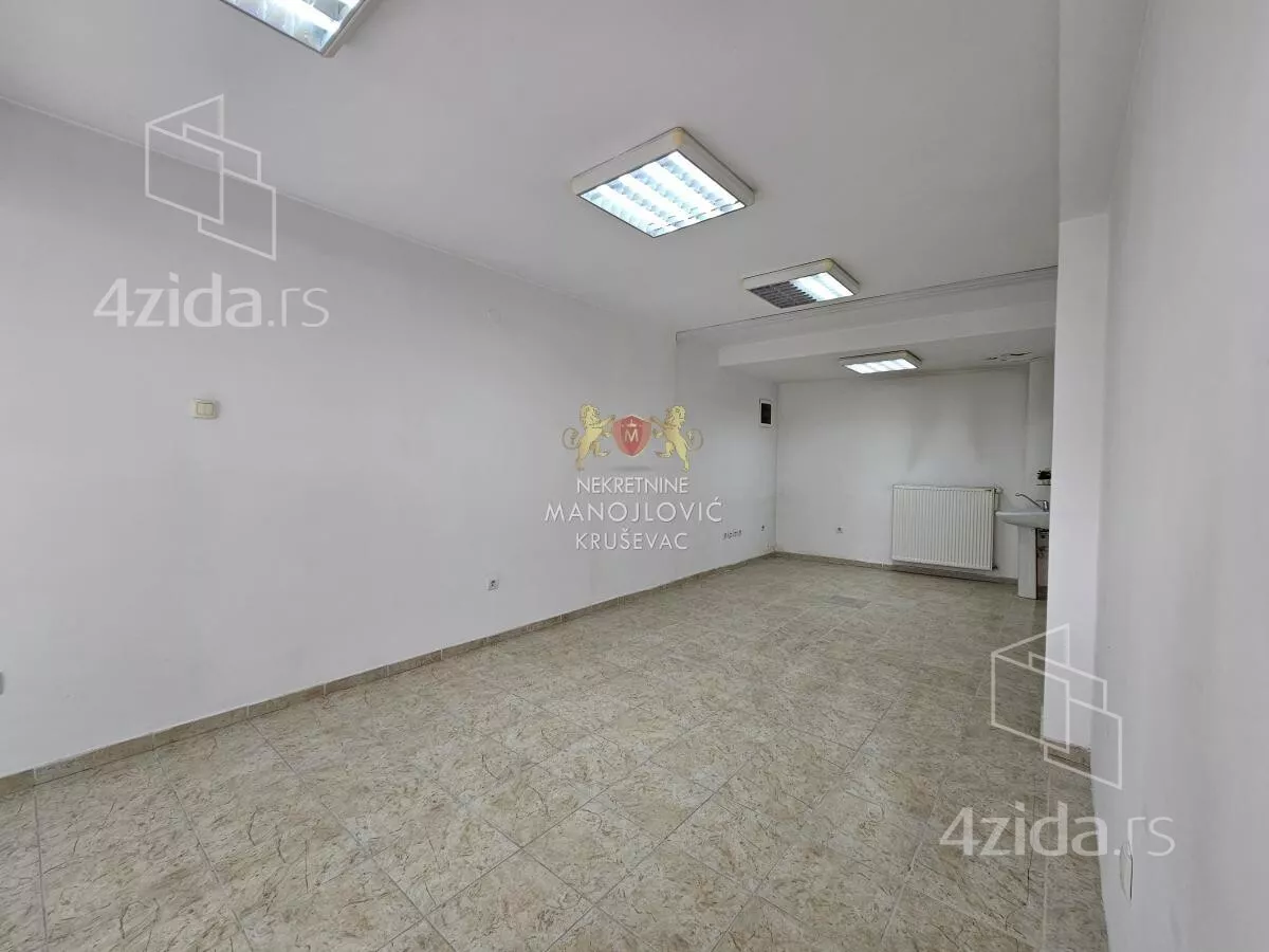 Poslovni prostor | 4zida