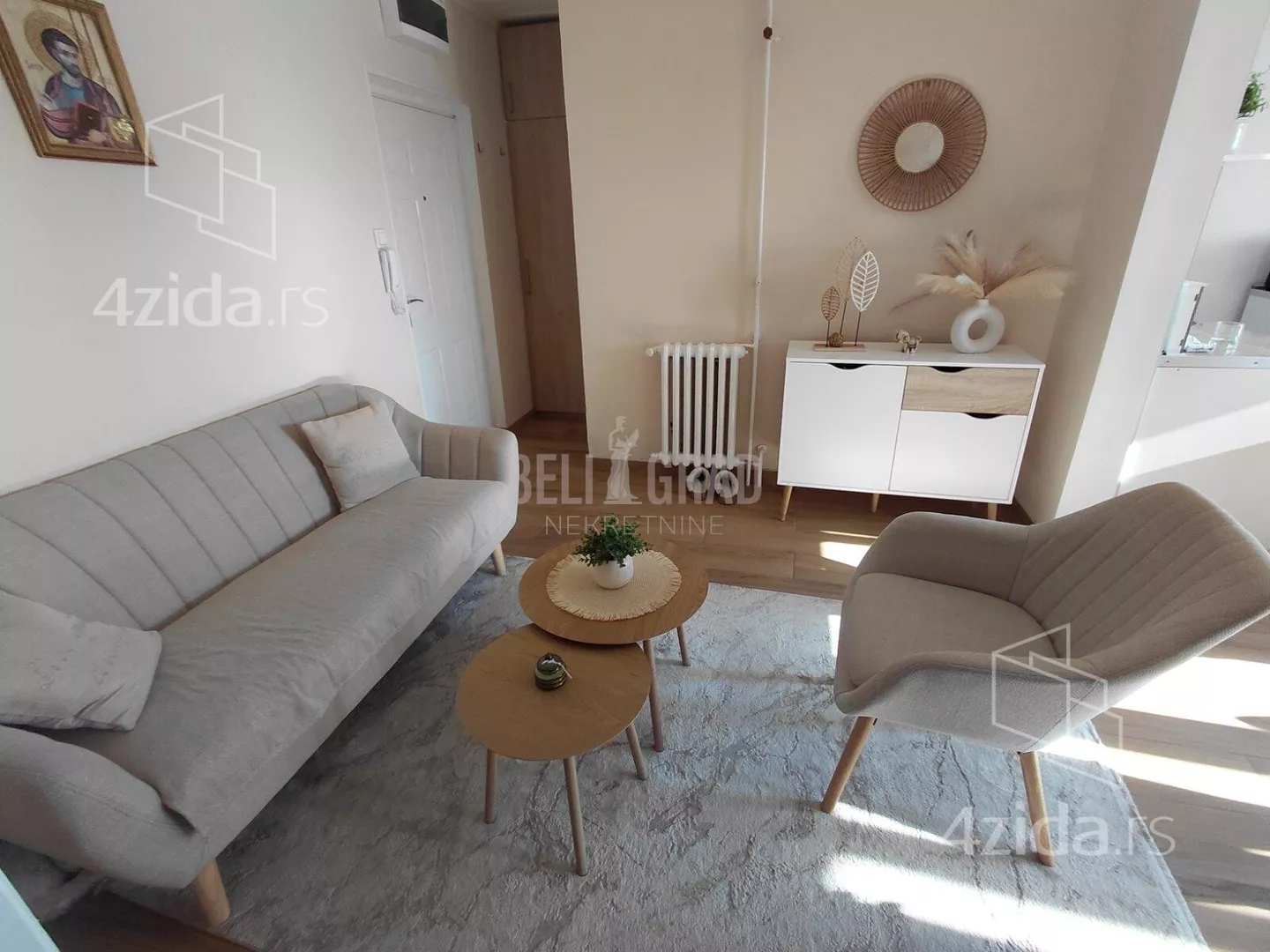 Troiposoban stan | 4zida