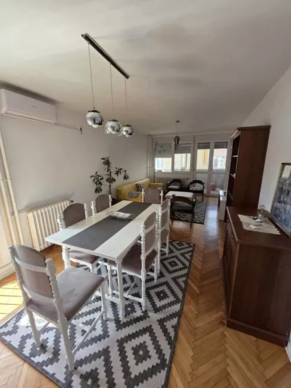 Gradska Bolnica | 4zida.rs