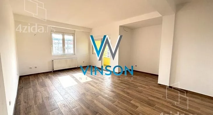 Četvoroiposoban stan | 4zida