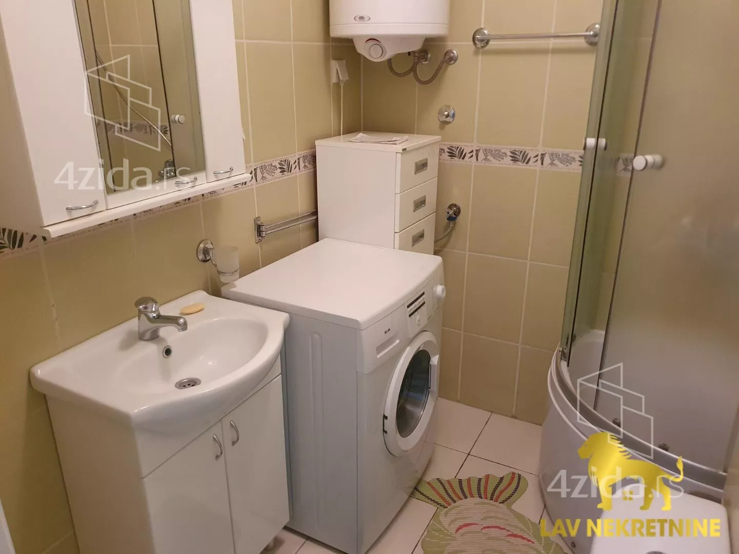 Jednoiposoban stan | 4zida