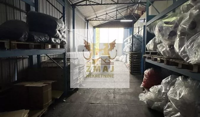 Poslovna zgrada | 4zida