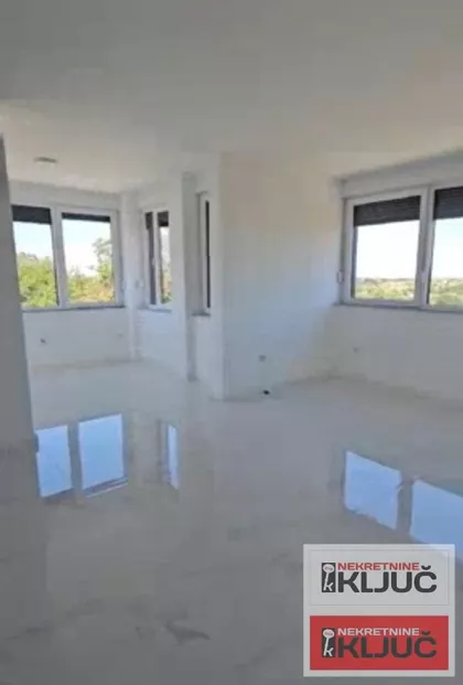 Sremska Kamenica | 4zida.rs