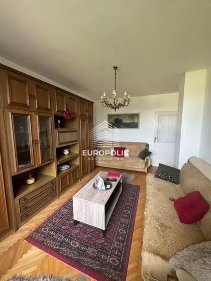 Darinke Radović | 4zida.rs