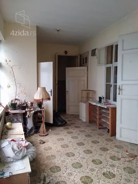 Četvoroiposoban stan | 4zida