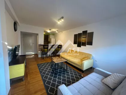 Hadži Ruvimova | 4zida.rs