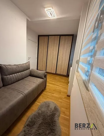 Bulevar Patrijarha Pavla (Somborski Bulevar) | 4zida.rs