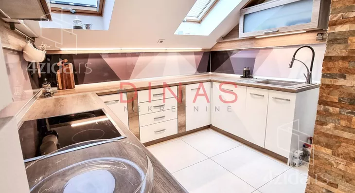 Petosoban stan | 4zida