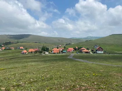 Velanski Gaj | 4zida.rs