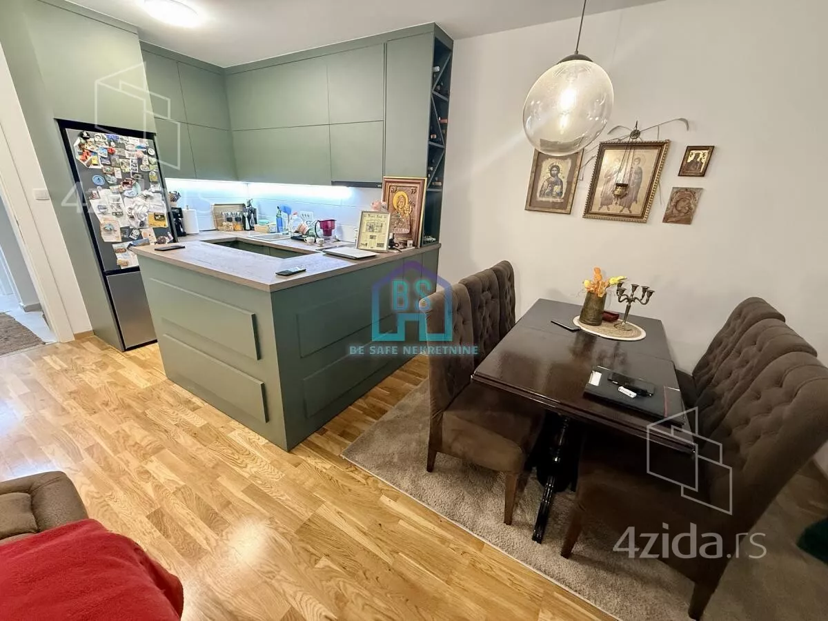 Troiposoban stan | 4zida