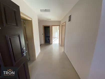 Nemanjina | 4zida.rs