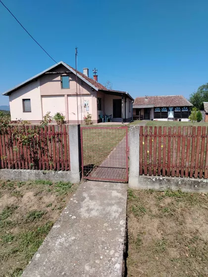 Pejinović | 4zida.rs