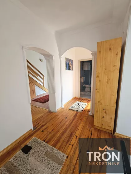 Nemanjina 15 | 4zida.rs