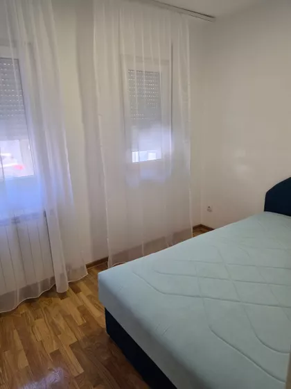Krfska | 4zida.rs