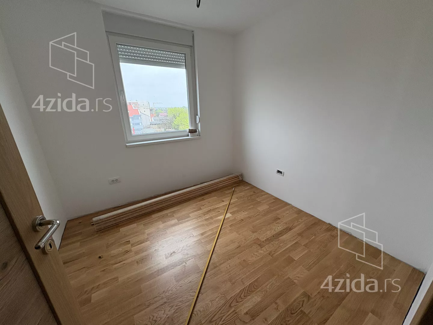 Petosoban stan | 4zida