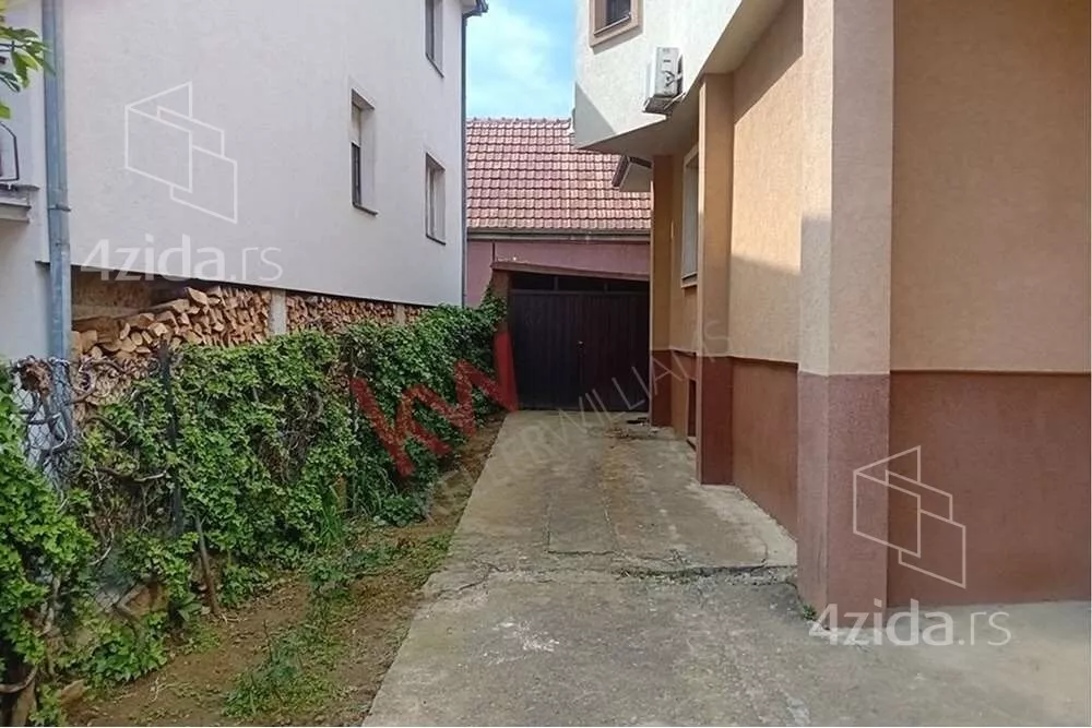 3-etažna kuća | 4zida