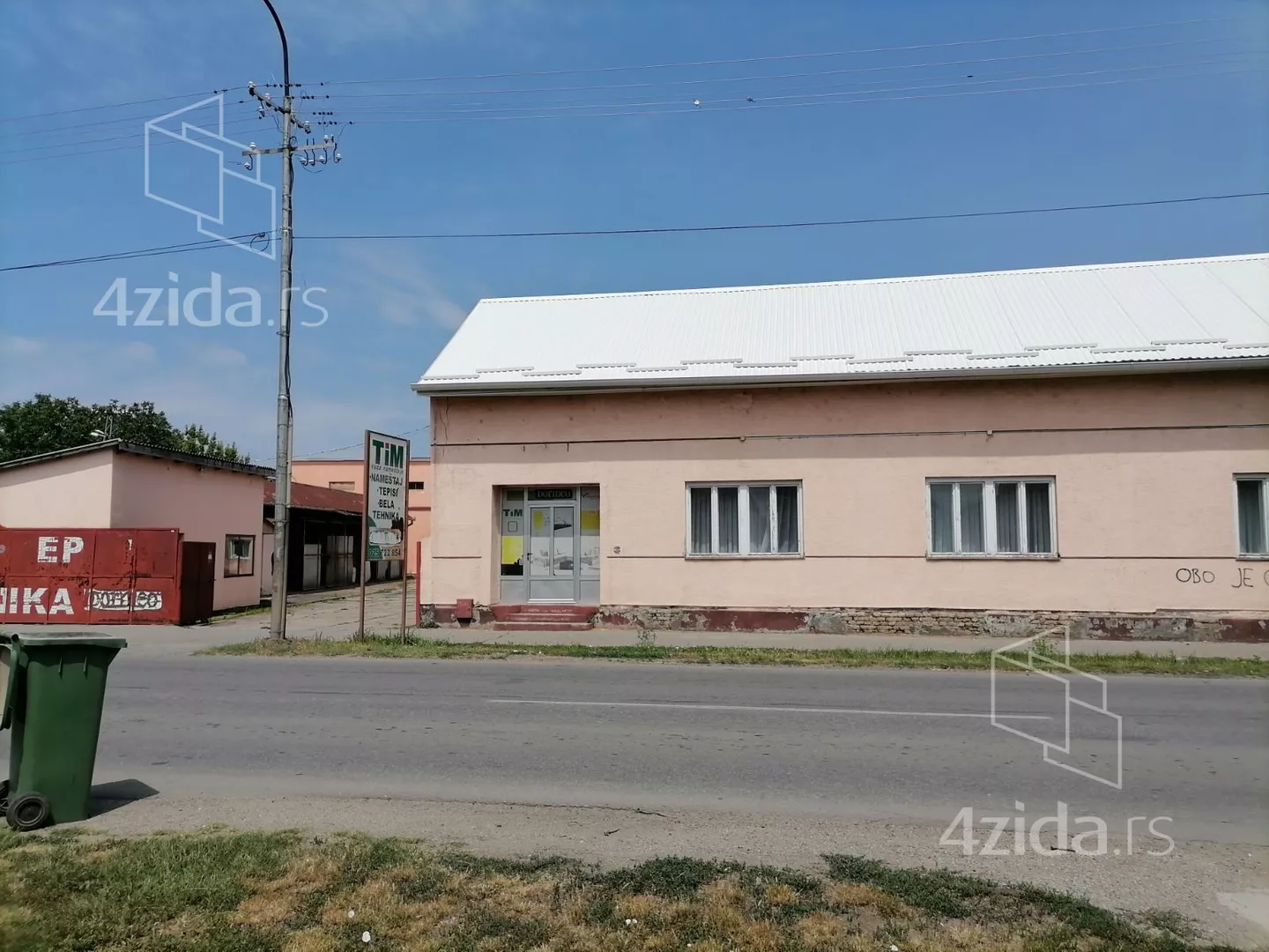 Poslovna zgrada | 4zida