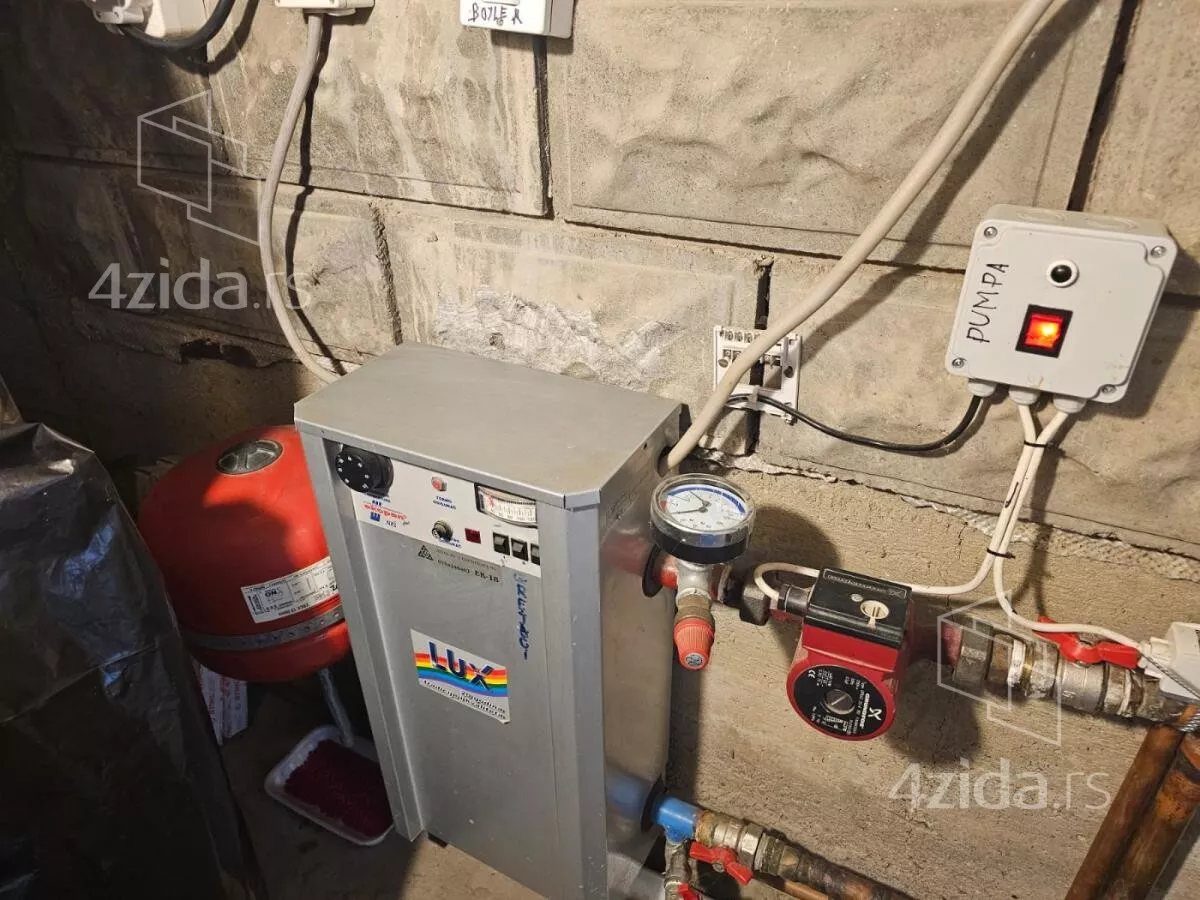 Kuća | 4zida