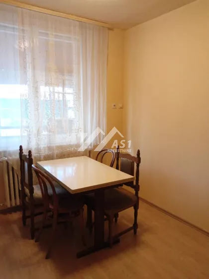 Ustanička | 4zida.rs