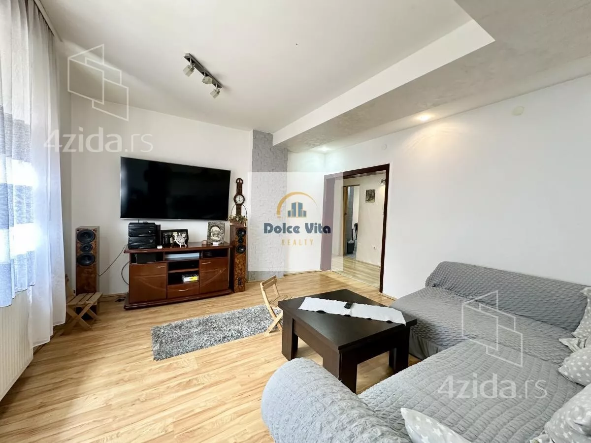 Kuća | 4zida