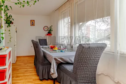 Narodnih heroja | 4zida.rs