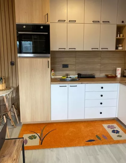 Umina Voda | 4zida.rs